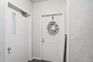 620 Carrington Pl, Loveland, OH 45140 - Photo 7