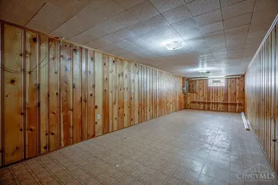 2210 Varelman Avenue, Cincinnati, OH 45212 - Photo 25