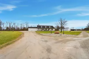 7353 Ross Rd, Washington Township, OH 45054 - Photo 9