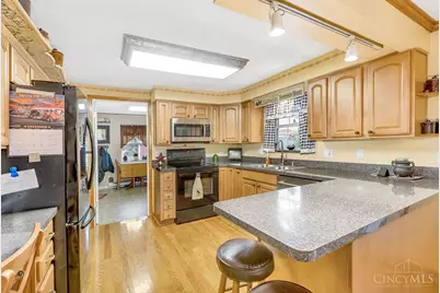 470 Little Turtle Lane, Union Township, OH 45244 - Photo 9