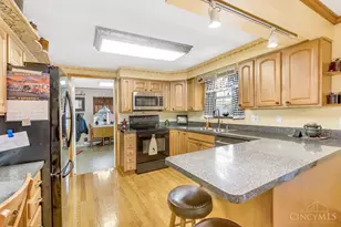 470 Little Turtle Ln, Union Township, OH 45244 - Photo 9