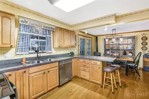 470 Little Turtle Ln, Union Township, OH 45244 - Photo 11