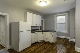 527 Riddle Rd, Cincinnati, OH 45220 - Photo 3