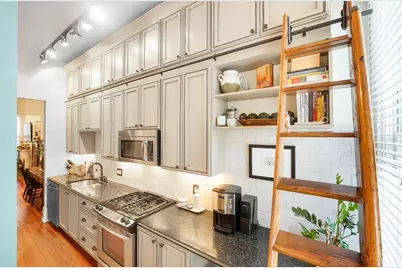 905 Paradrome Street, Cincinnati, OH 45202 - Photo 3