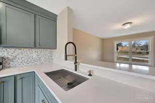 5840 Roberts Dr, Oxford, OH 45056 - Photo 9