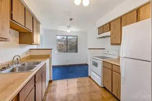 9578 Woodland Hills Dr, West Chester, OH 45011 - Photo 11