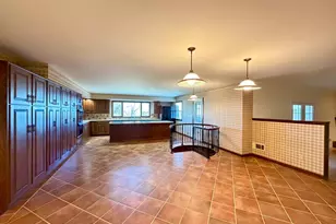 839 Summerfield Ln, Springdale, OH 45240 - Photo 5