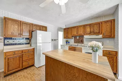 147 N Ruskin Drive, Springdale, OH 45246 - Photo 11