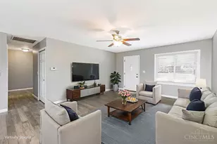 10061 Sturgeon Ln, Colerain Township, OH 45251 - Photo 7