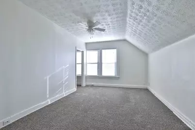 2207 Burnet Avenue, Cincinnati, OH 45219 - Photo 31