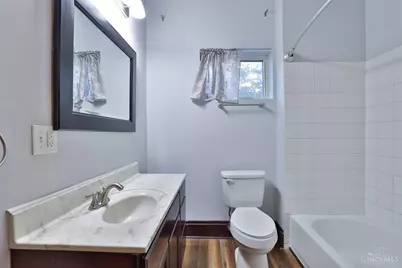 2207 Burnet Avenue, Cincinnati, OH 45219 - Photo 15