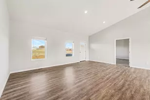 10660 Eyler Rd, Byrd Township, OH 45697 - Photo 11