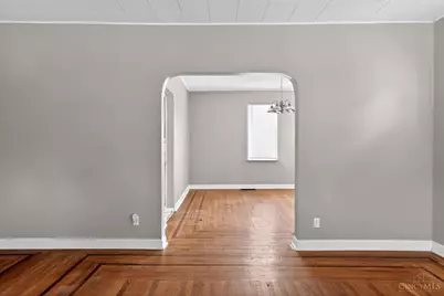 1059 Lockman Avenue, Cincinnati, OH 45238 - Photo 3