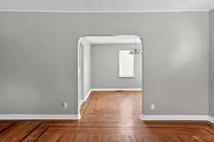 1059 Lockman Ave, Cincinnati, OH 45238 - Photo 3