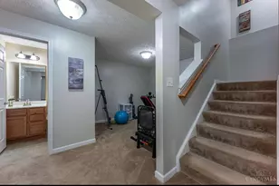 3518 Park Crest Ln, Butler Twp, OH 45414 - Photo 11