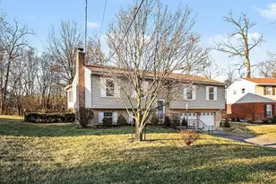 8376 Vicksburg Dr, Symmes Township, OH 45249 - Photo 3