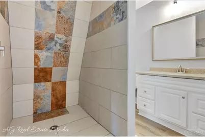 919 Sunset Avenue, Cincinnati, OH 45205 - Photo 31