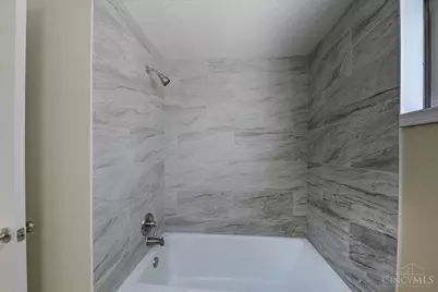 12130 Lakefront Drive, Paint Township, OH 45133 - Photo 25