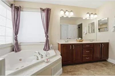 689 Bostwick Court, Union Township, OH 45244 - Photo 39