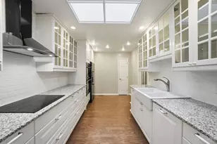 10432 Hickory Point Dr, Blue Ash, OH 45242 - Photo 9