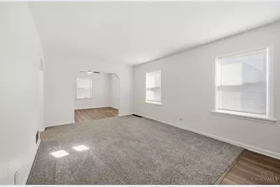 4740 Green Glen Lane, Green Township, OH 45238 - Photo 5