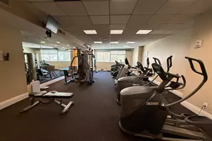 2200 Victory Pkwy, Cincinnati, OH 45206 - Photo 23