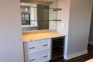 2200 Victory Pkwy, Cincinnati, OH 45206 - Photo 5