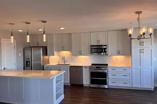 2200 Victory Pkwy, Cincinnati, OH 45206 - Photo 3