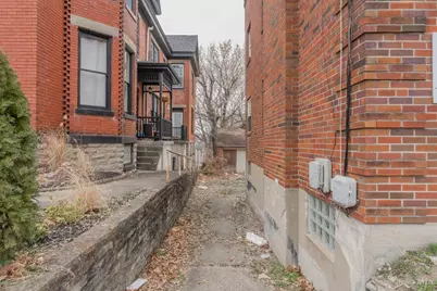 735 Elberon Avenue, Cincinnati, OH 45205 - Photo 11