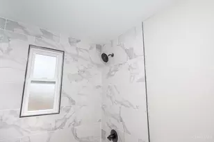 1476 Foxwood Dr, Cincinnati, OH 45231 - Photo 23