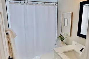 1476 Foxwood Dr, Cincinnati, OH 45231 - Photo 11