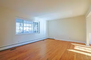 6051 Shelrich Ct, Green Township, OH 45247 - Photo 7