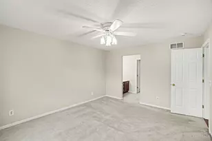 5491 Asbury Lake Dr, Green Township, OH 45247 - Photo 19