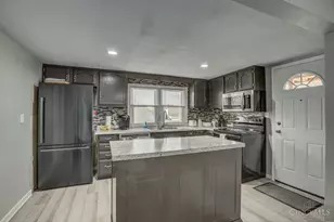 483 Valley View Dr, South Lebanon, OH 45065 - Photo 7