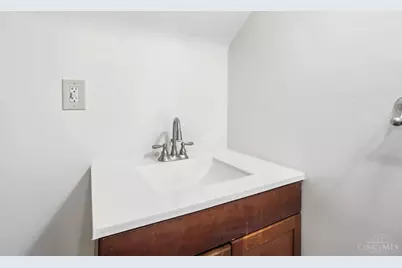 120 W Seventy Second Street, Cincinnati, OH 45216 - Photo 33