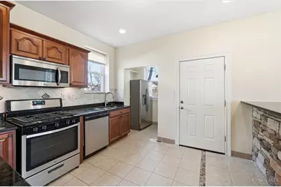 120 W Seventy Second Street, Cincinnati, OH 45216 - Photo 21