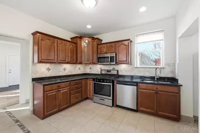 120 W Seventy Second Street, Cincinnati, OH 45216 - Photo 19