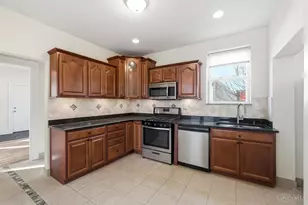 120 W Seventy Second St, Cincinnati, OH 45216 - Photo 19