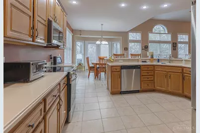 6097 Lovelace Drive, Fairfield Township, OH 45011 - Photo 9