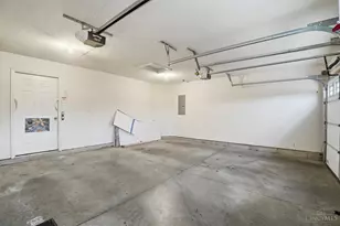 2002 Commons Cir Dr, Batavia Township, OH 45103 - Photo 47