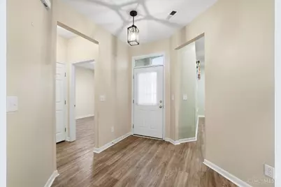 2002 Commons Circle Drive, Batavia Township, OH 45103 - Photo 7