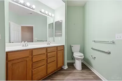 2002 Commons Circle Drive, Batavia Township, OH 45103 - Photo 25