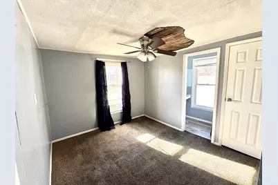 2008 Logan Avenue, Middletown, OH 45044 - Photo 3