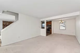 6978 Fallen Oaks Dr, Deerfield Township, OH 45040 - Photo 9