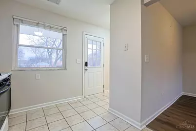 238 Diston Lane, Springdale, OH 45246 - Photo 13