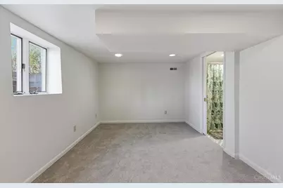 870 Lafayette Avenue, Cincinnati, OH 45220 - Photo 35