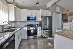 835 Cascade Rd, Forest Park, OH 45240 - Photo 13