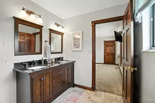 6880 Rackview Rd, Green Township, OH 45248 - Photo 25