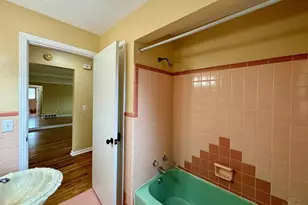 8261 Cheviot Rd, Colerain Township, OH 45247 - Photo 17