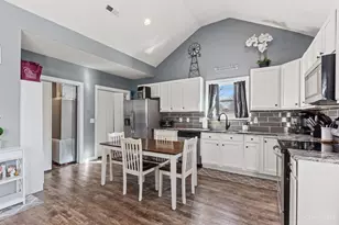 236 N Main St, Bethel, OH 45106 - Photo 17